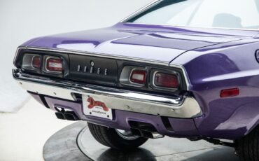 Dodge-Challenger-Coupe-1972-Purple-Black-63-9