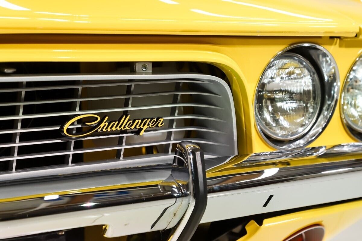 Dodge-Challenger-Coupe-1972-Top-Banana-Black-0-9