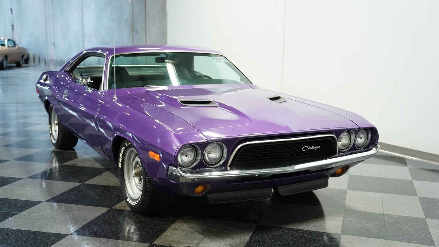 Dodge-Challenger-Coupe-1973-Purple-Black-62229-14