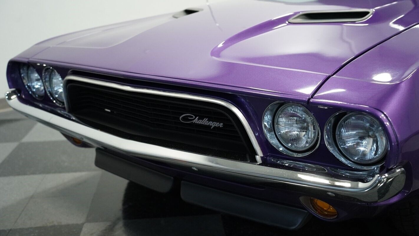 Dodge-Challenger-Coupe-1973-Purple-Black-62229-17