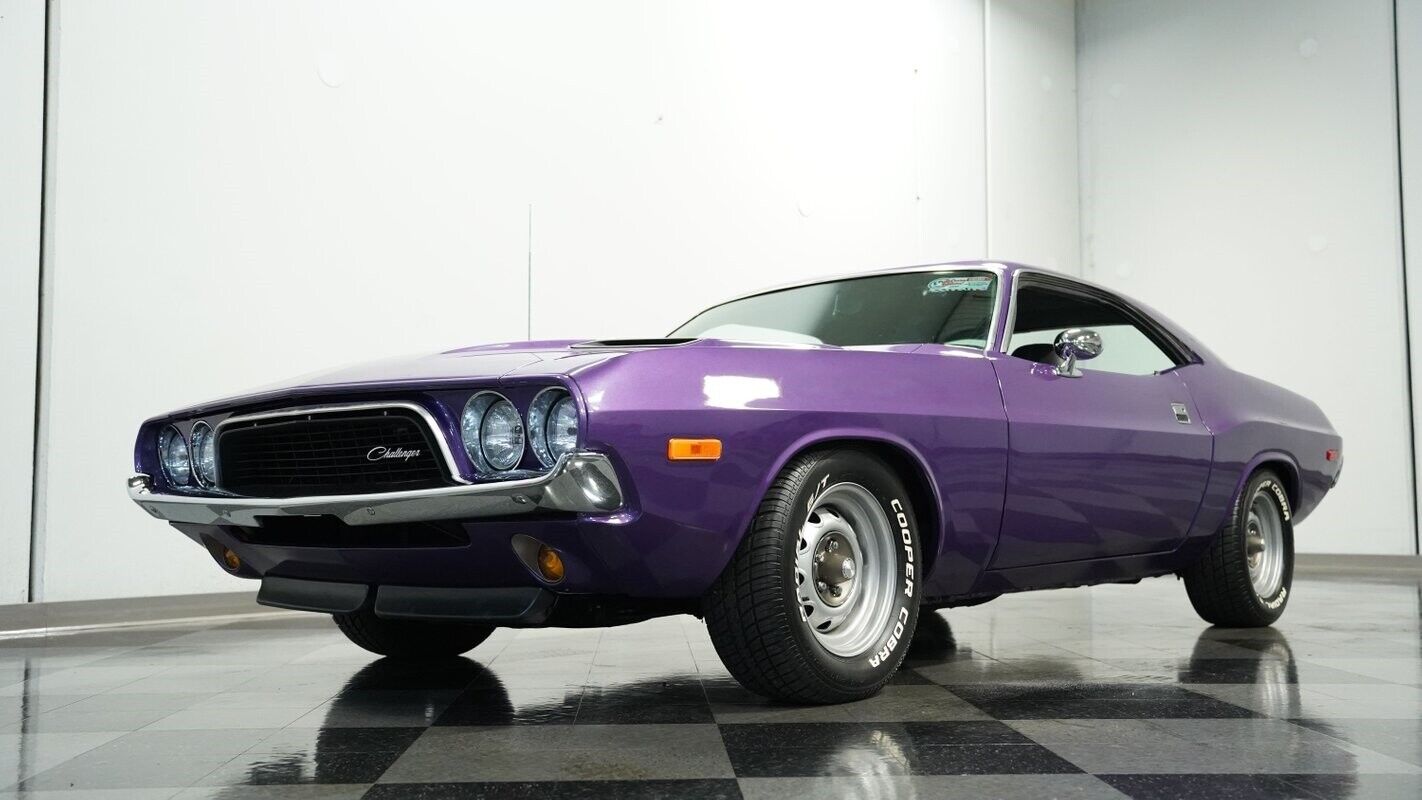 Dodge-Challenger-Coupe-1973-Purple-Black-62229-19