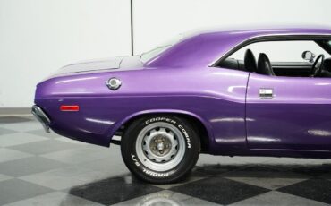 Dodge-Challenger-Coupe-1973-Purple-Black-62229-26