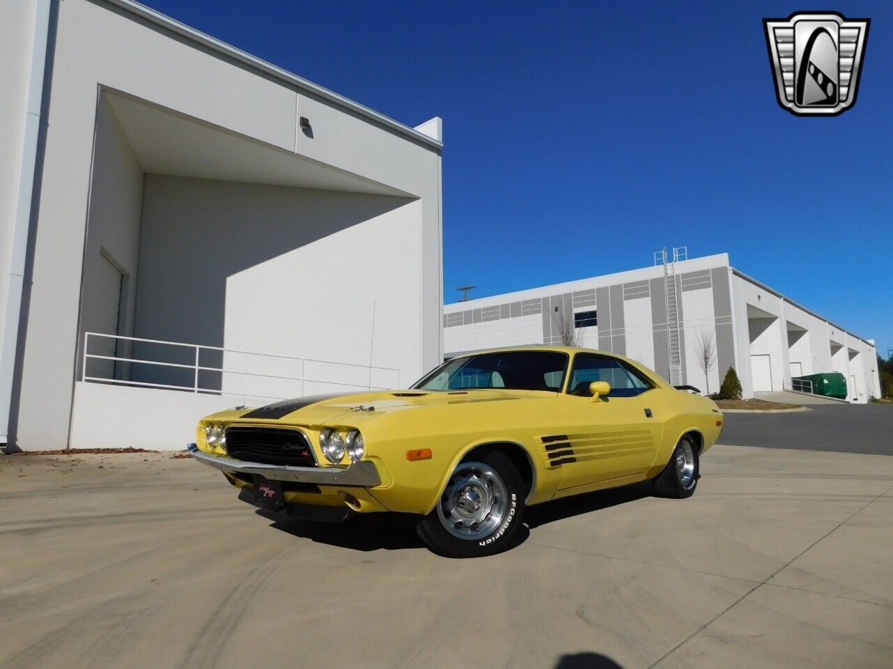 Dodge-Challenger-Coupe-1973-Yellow-Black-140081-2