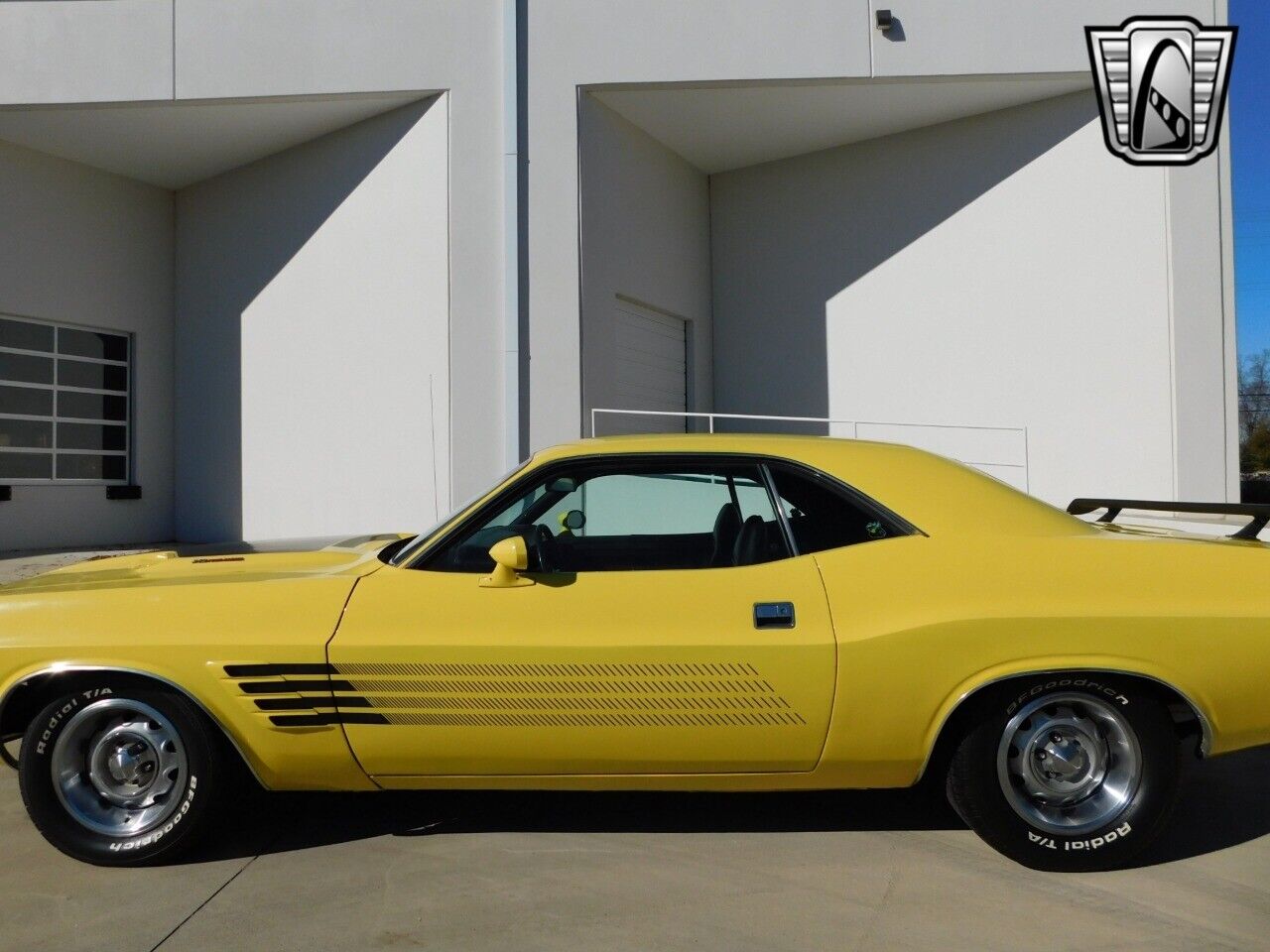 Dodge-Challenger-Coupe-1973-Yellow-Black-140081-6