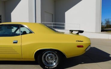 Dodge-Challenger-Coupe-1973-Yellow-Black-140081-7