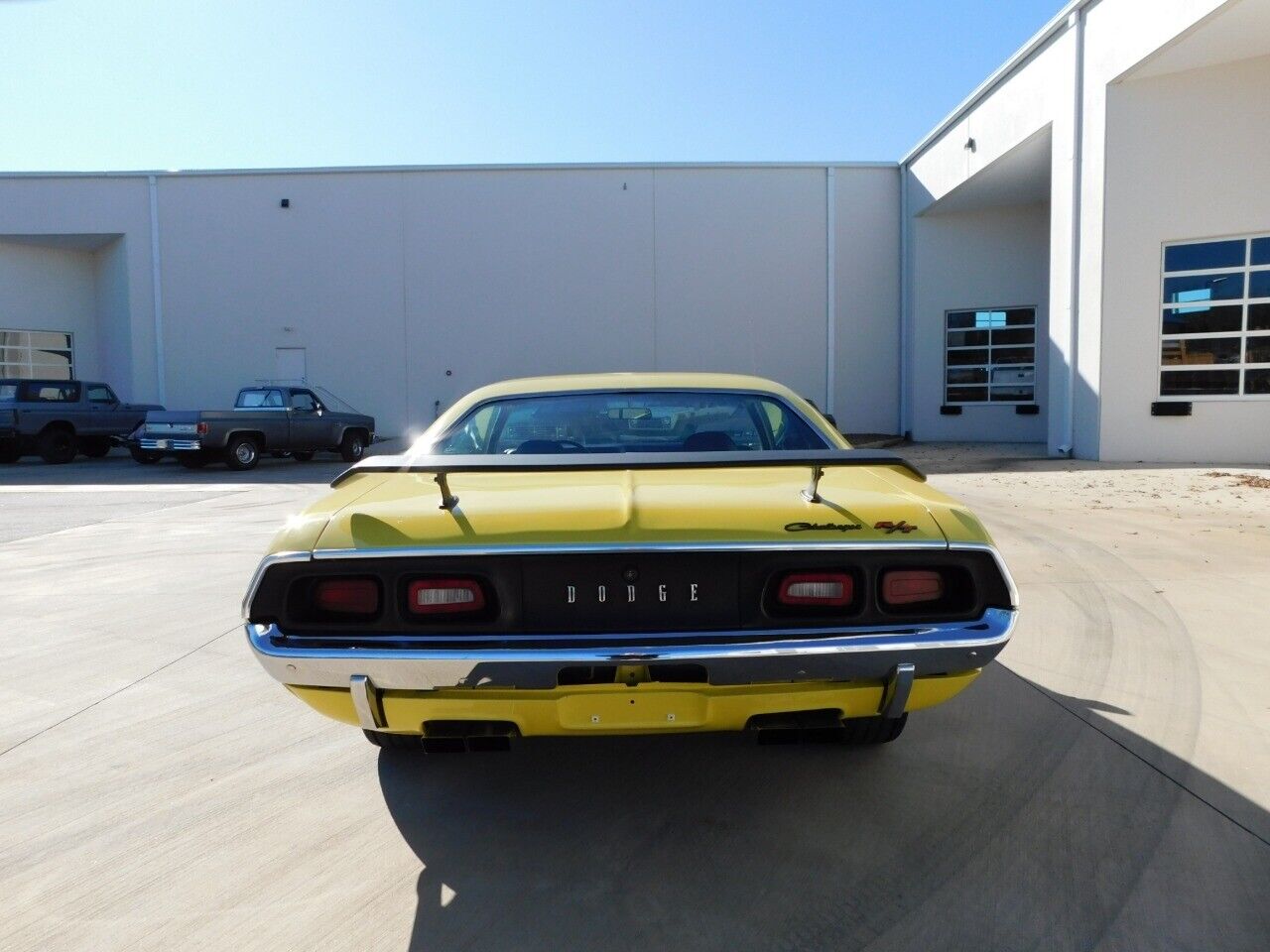 Dodge-Challenger-Coupe-1973-Yellow-Black-140081-9