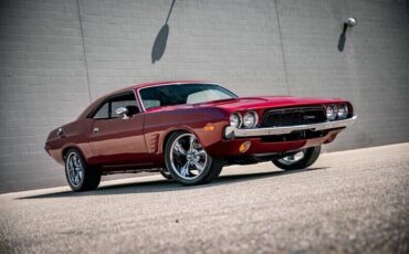 Dodge-Challenger-Coupe-1974-Red-Black-0-2