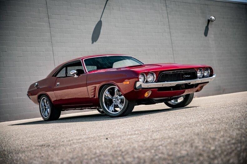 Dodge-Challenger-Coupe-1974-Red-Black-0-2