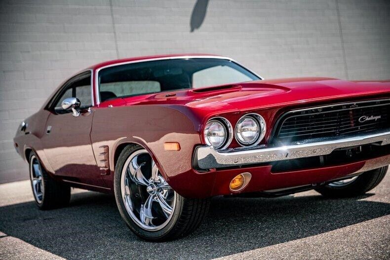 Dodge-Challenger-Coupe-1974-Red-Black-0-3