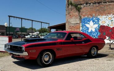 Dodge-Challenger-TA-1970-Red-Red-0-1