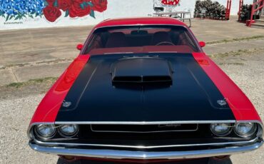 Dodge-Challenger-TA-1970-Red-Red-0-6