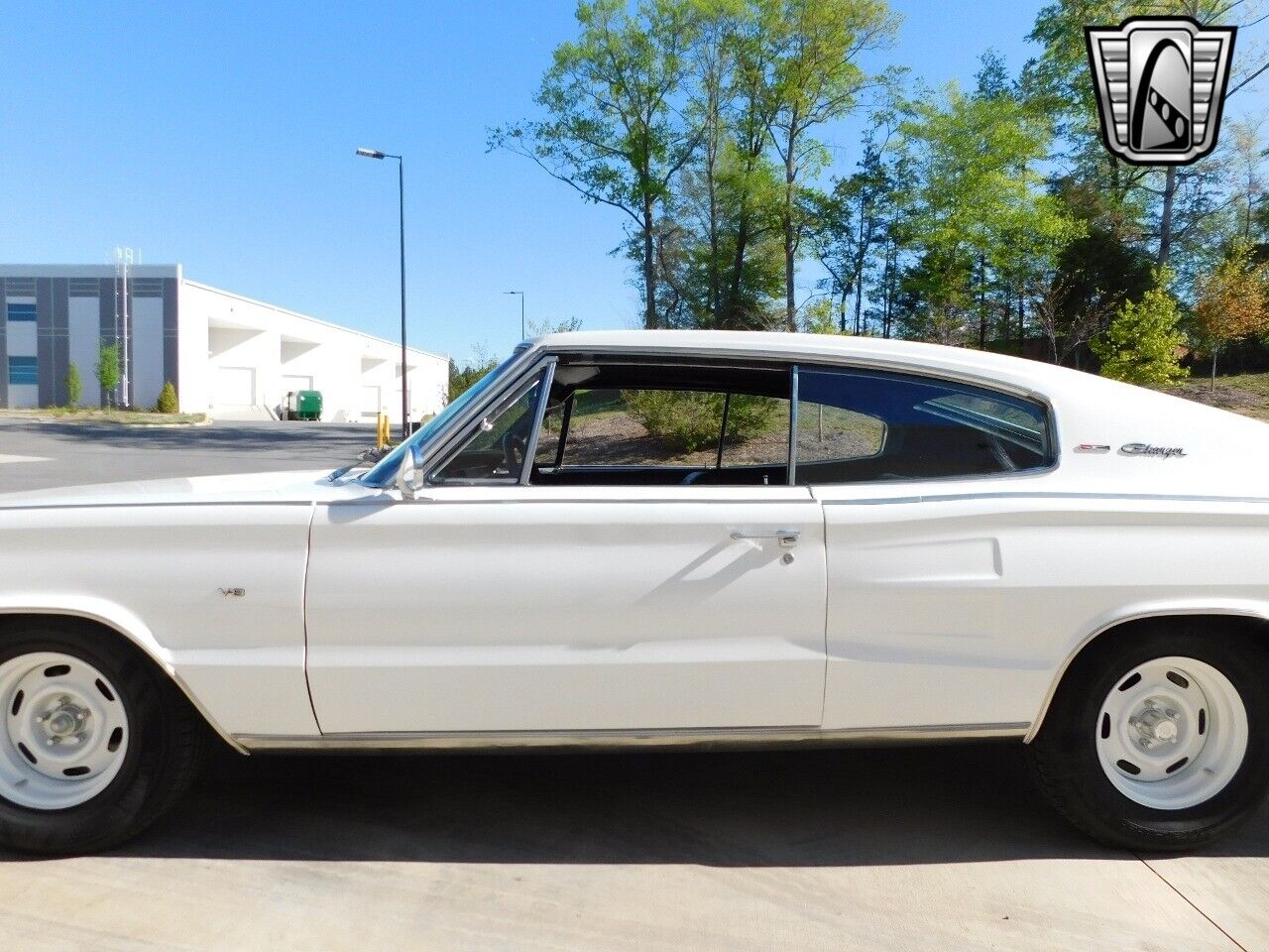 Dodge-Charger-1966-White-Black-60473-6