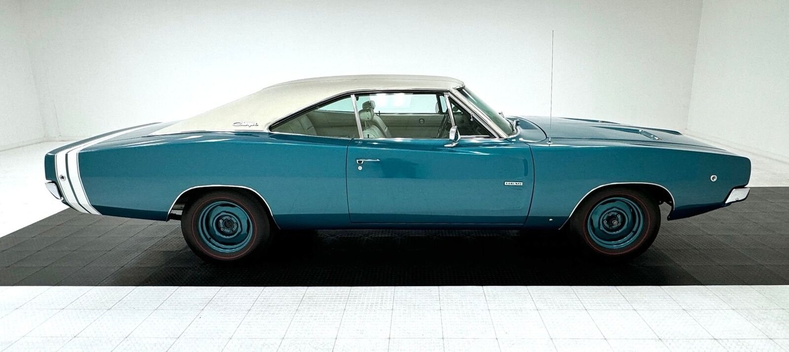 Dodge-Charger-1968-Medium-Dark-Turquoise-Metallic-White-0-5