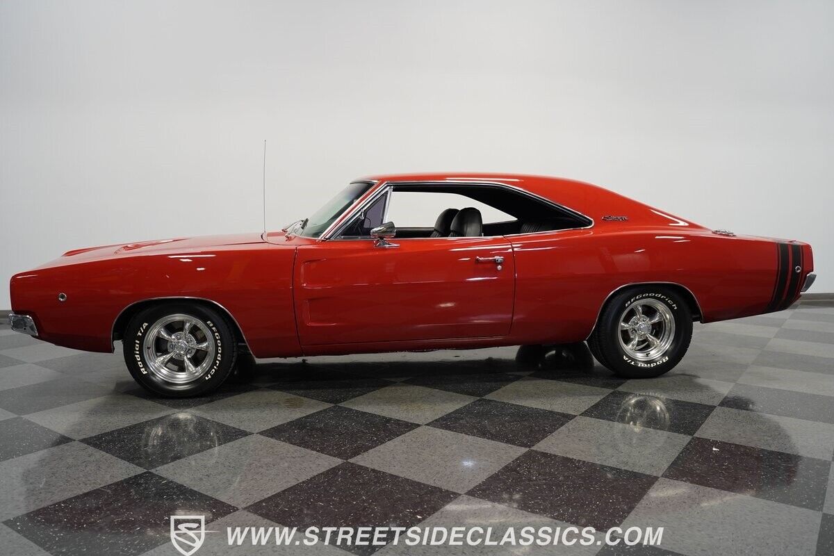 Dodge-Charger-1968-Red-Black-1685-6