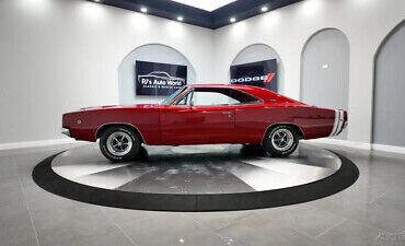 Dodge-Charger-1968-Red-Red-10364-4