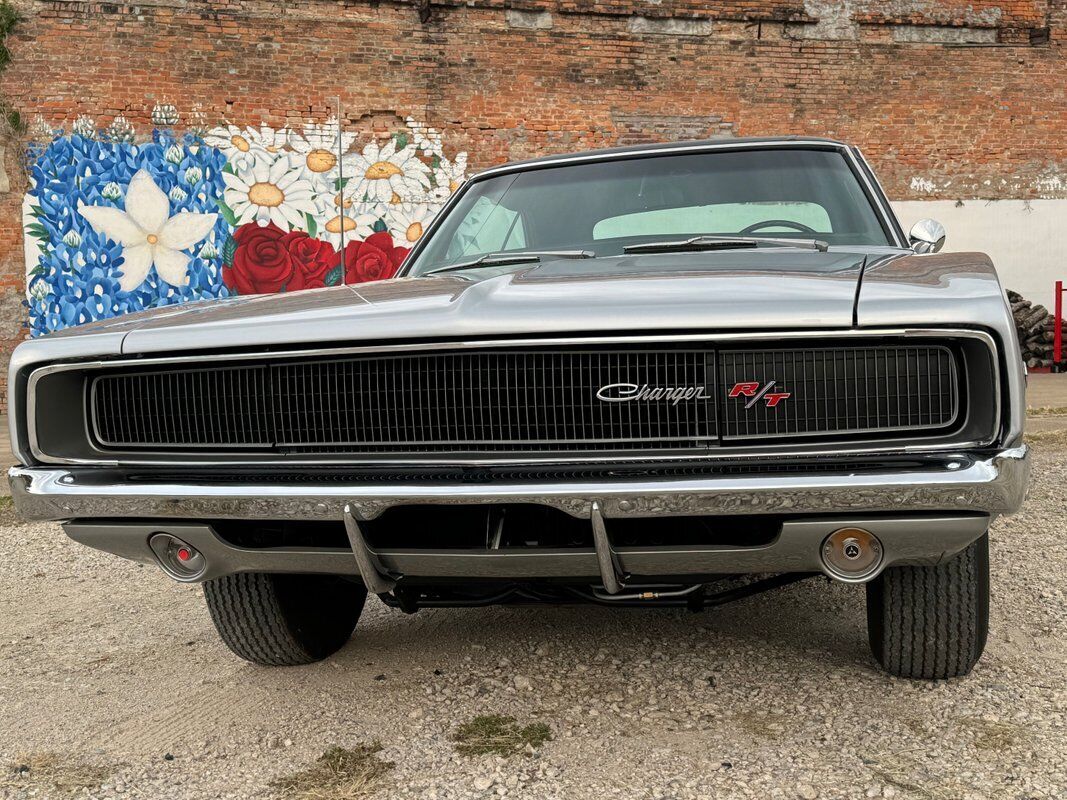 Dodge-Charger-1968-Silver-Black-0-25