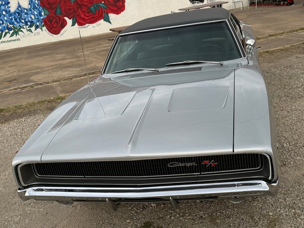 Dodge-Charger-1968-Silver-Black-0-26