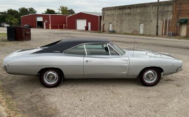 Dodge-Charger-1968-Silver-Black-0-34