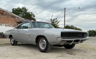 Dodge-Charger-1968-Silver-Black-0-38