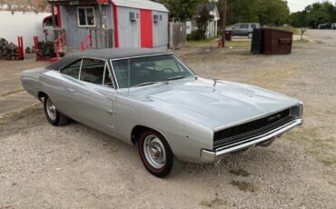 Dodge-Charger-1968-Silver-Black-0-4