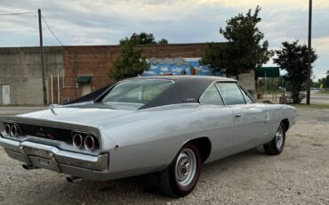 Dodge-Charger-1968-Silver-Black-0-6