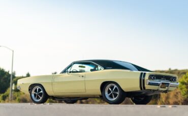 Dodge-Charger-1968-Yellow-Black-0-2