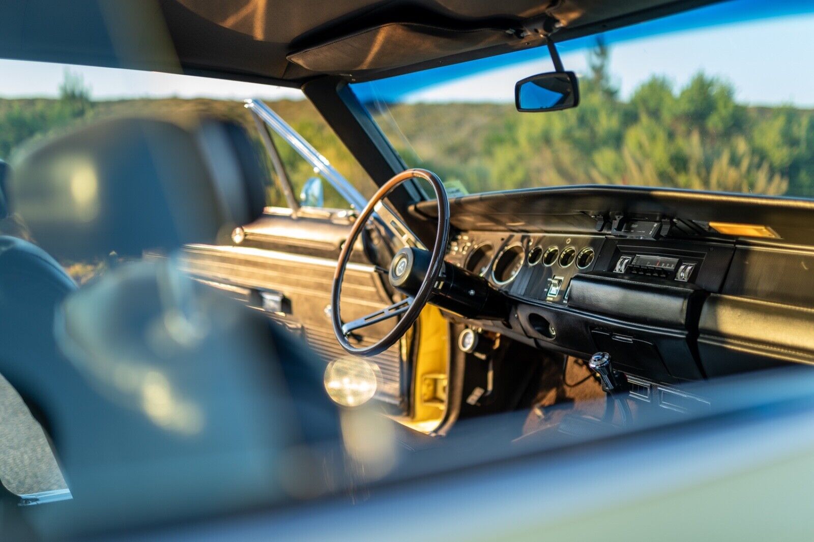 Dodge-Charger-1968-Yellow-Black-0-29