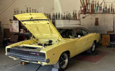 Dodge-Charger-1968-Yellow-Black-0-31