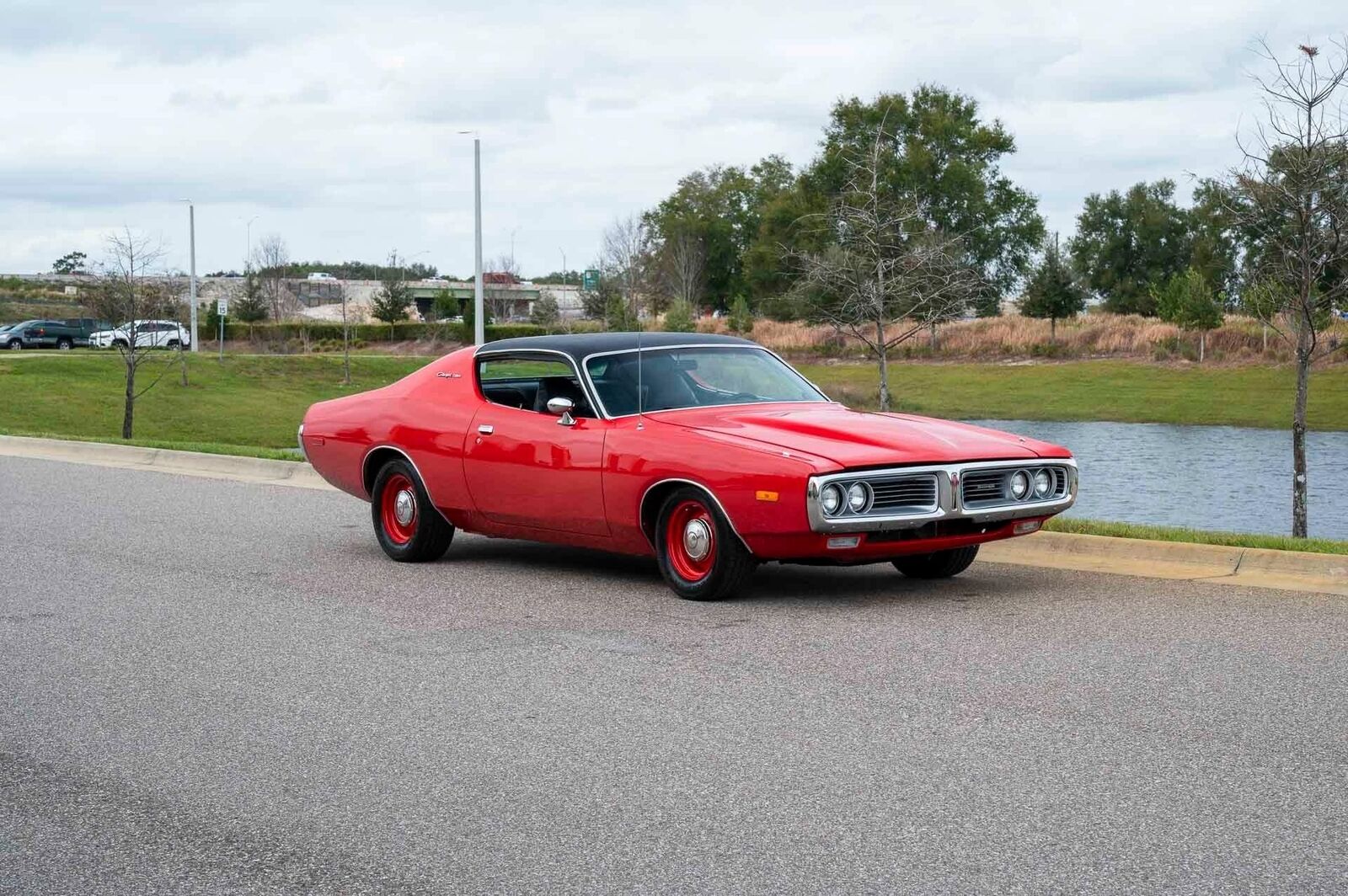 Dodge-Charger-1972-Red-Black-83840-8