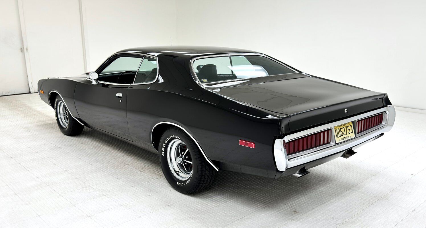 Dodge-Charger-1973-Black-Black-46286-2