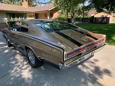 Dodge-Charger-Coupe-1966-Gold-Black-48280-3