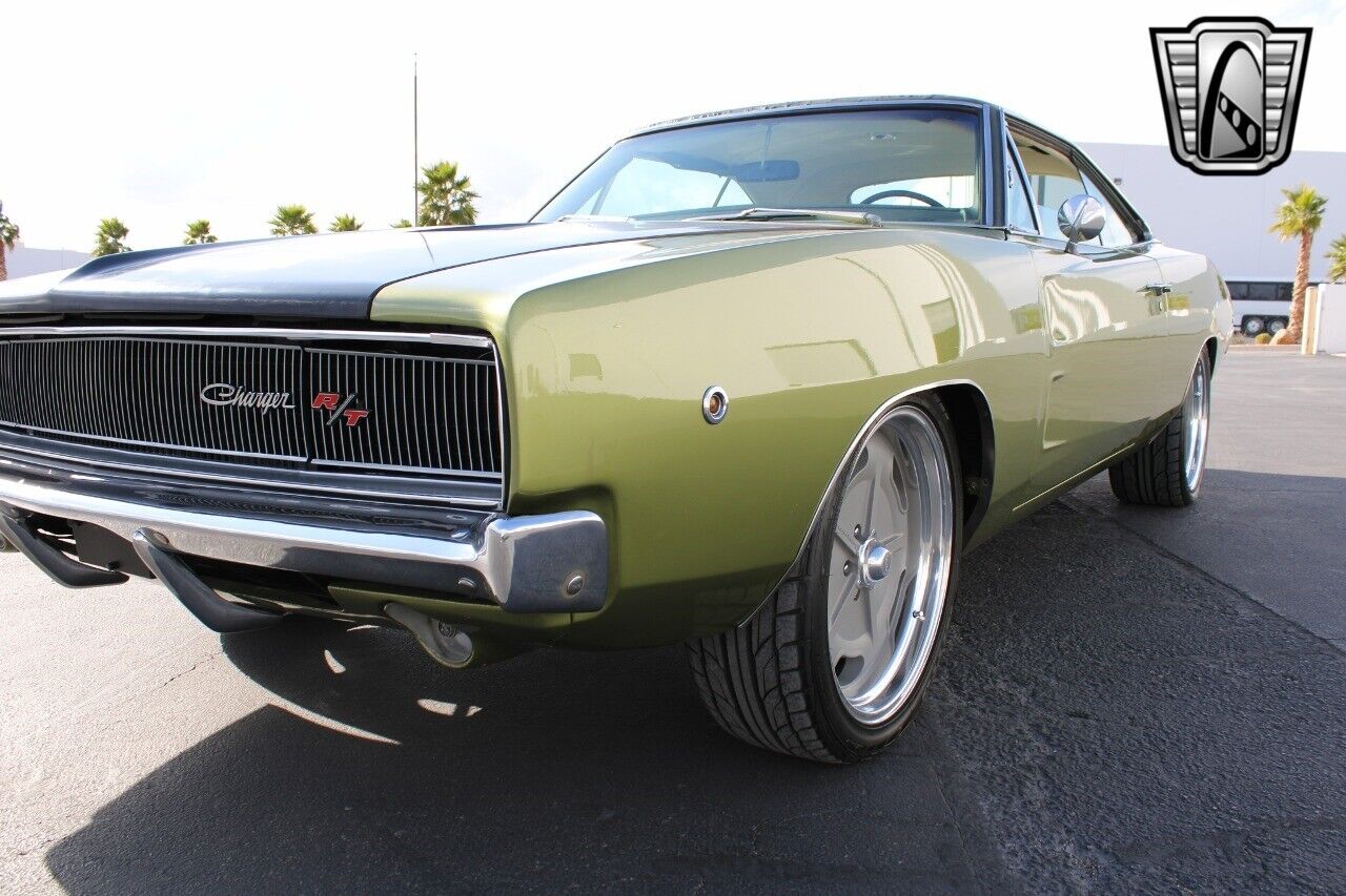 Dodge-Charger-Coupe-1968-Green-Black-117403-4