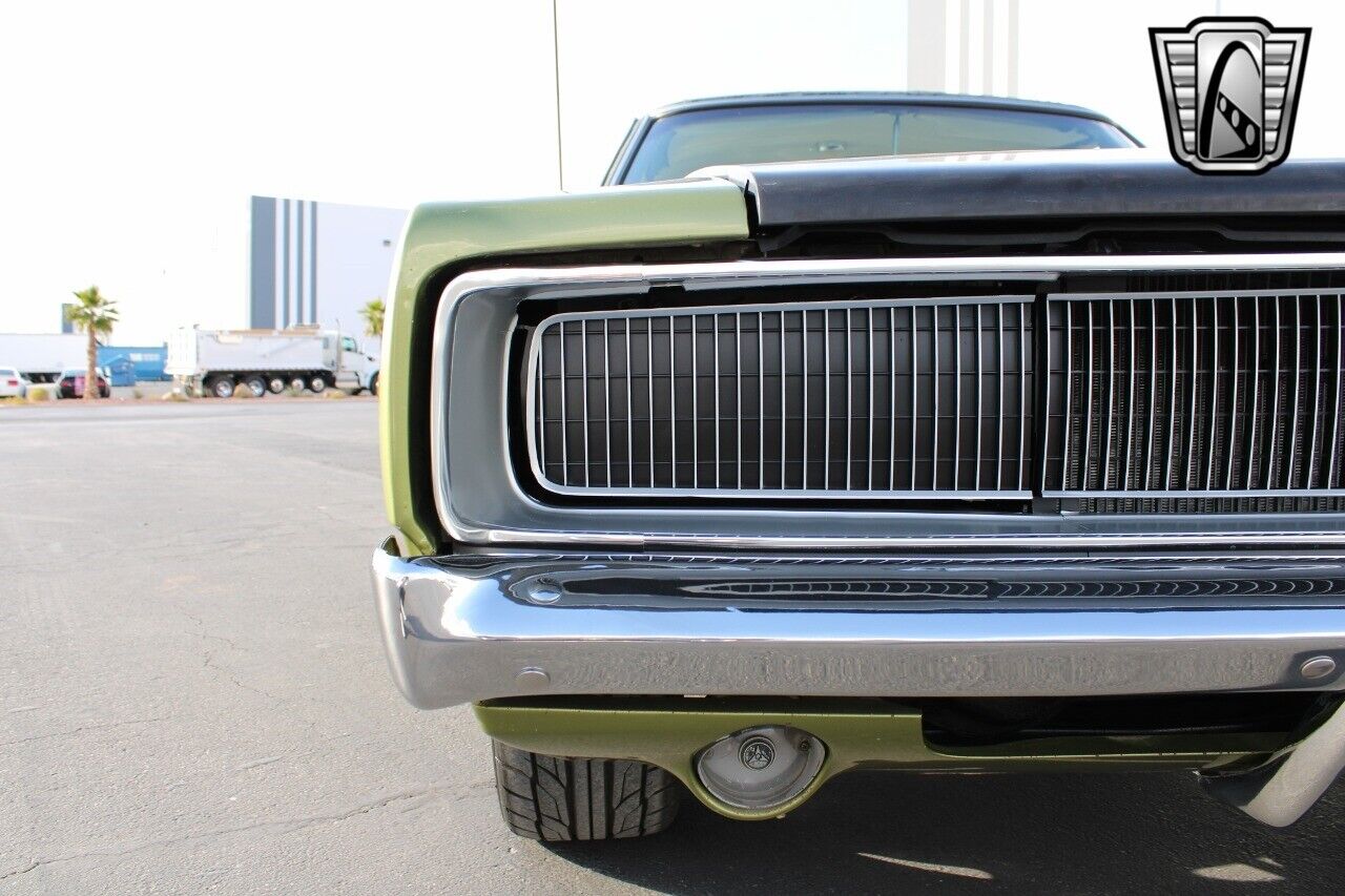 Dodge-Charger-Coupe-1968-Green-Black-117403-7