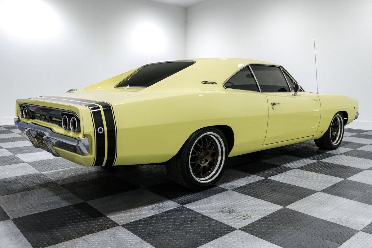 Dodge-Charger-Coupe-1968-Yellow-Black-76425-7