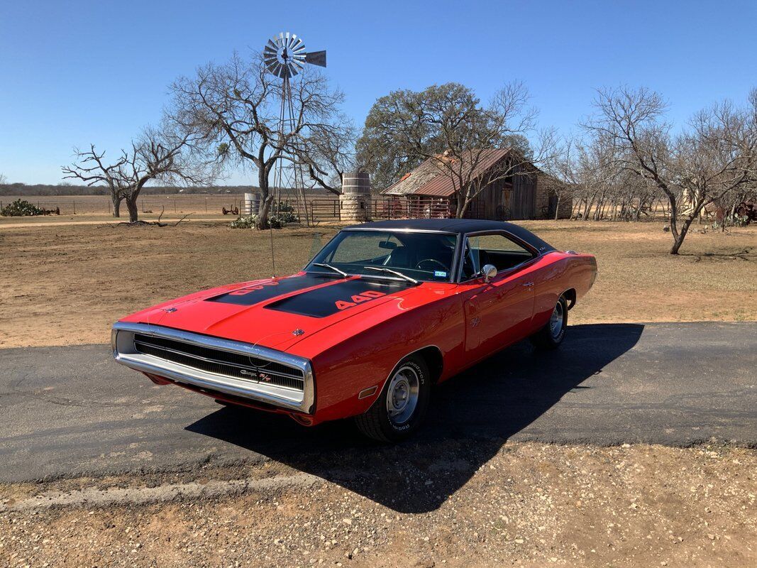 Dodge-Charger-Coupe-1970-Red-Black-92682-10