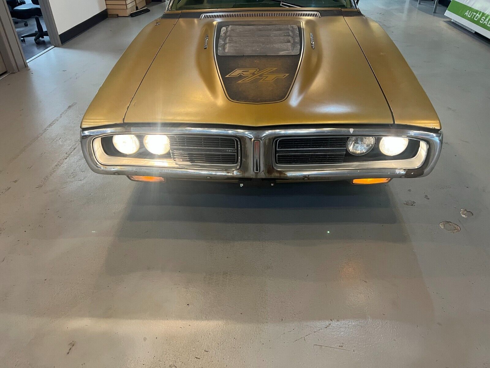 Dodge-Charger-Coupe-1971-Gold-Gold-122830-5