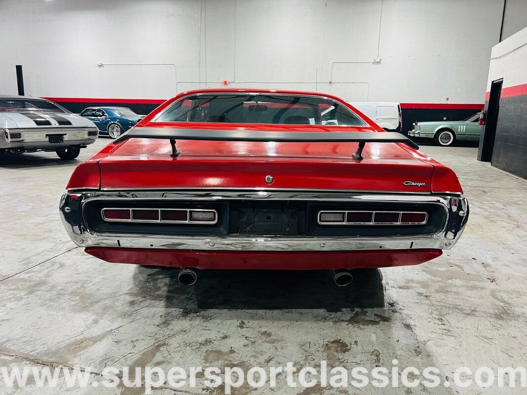 Dodge-Charger-Coupe-1972-Red-Black-0-3