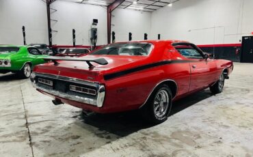 Dodge-Charger-Coupe-1972-Red-Black-0-4