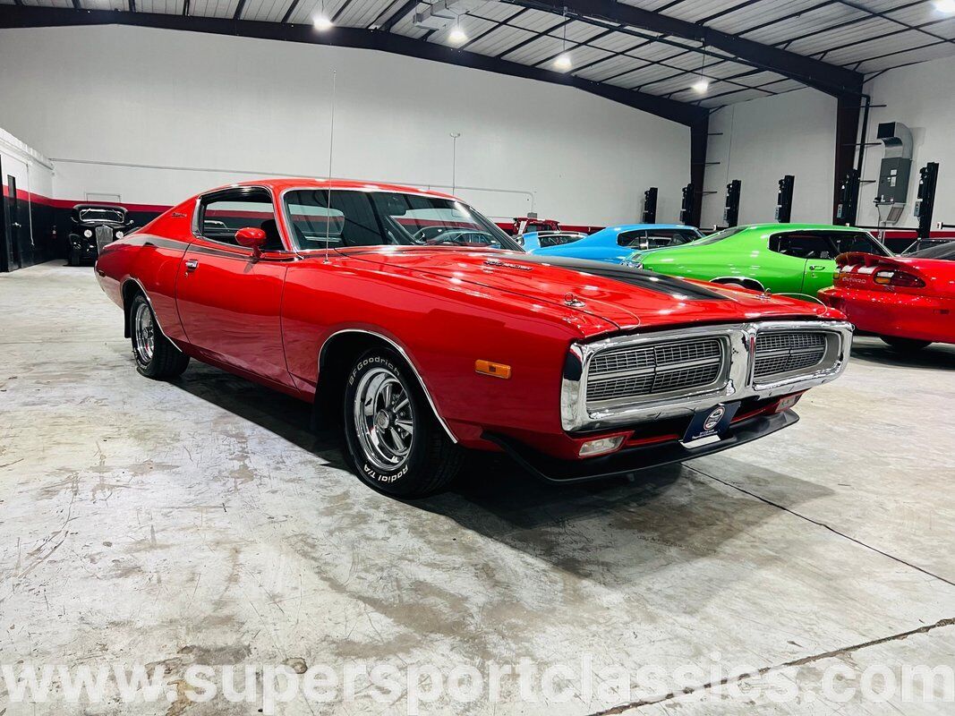 Dodge-Charger-Coupe-1972-Red-Black-0-6