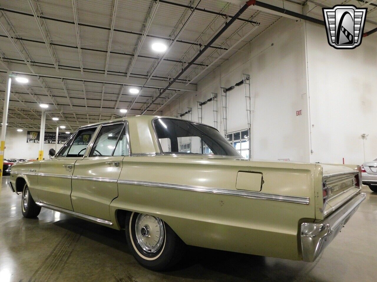 Dodge-Coronet-1966-Gold-Black-18886-5