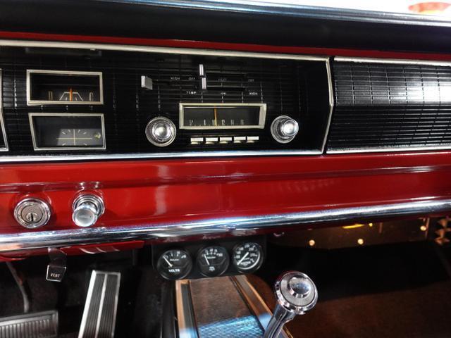 Dodge-Coronet-1967-Red-Black-139907-10