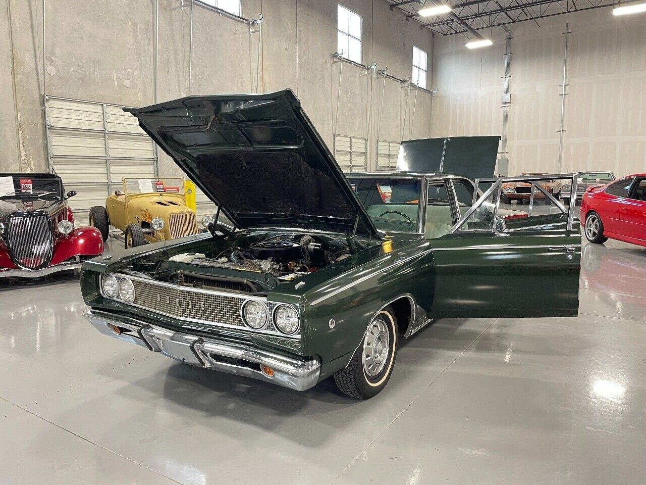 Dodge-Coronet-1968-Green-Green-33363-8