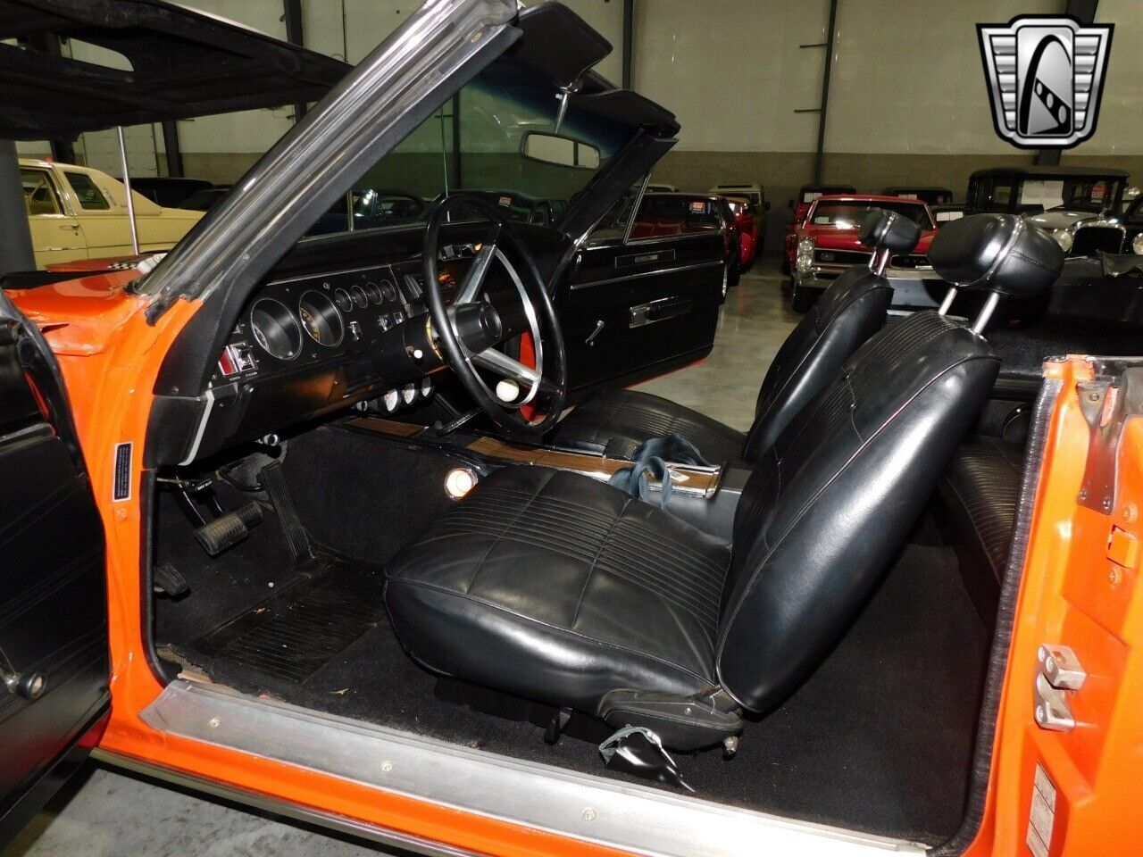 Dodge-Coronet-Cabriolet-1968-Orange-Black-143080-6