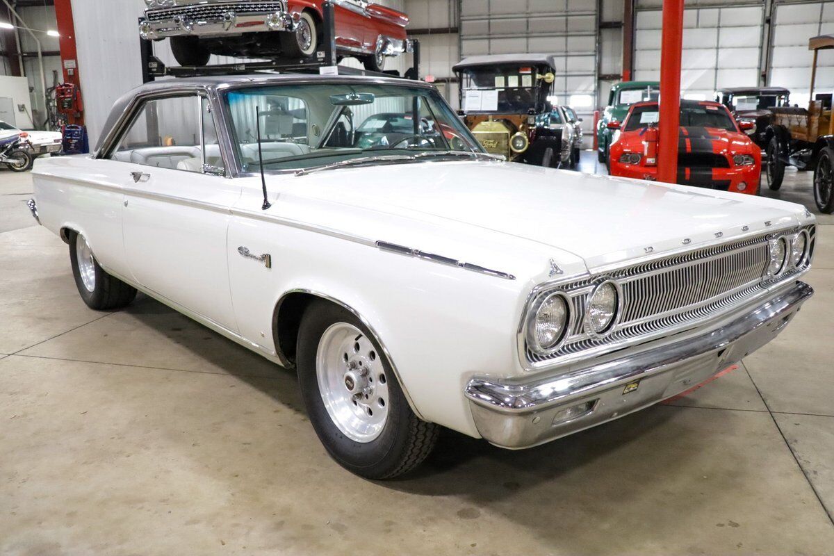 Dodge-Coronet-Coupe-1965-White-White-100879-11