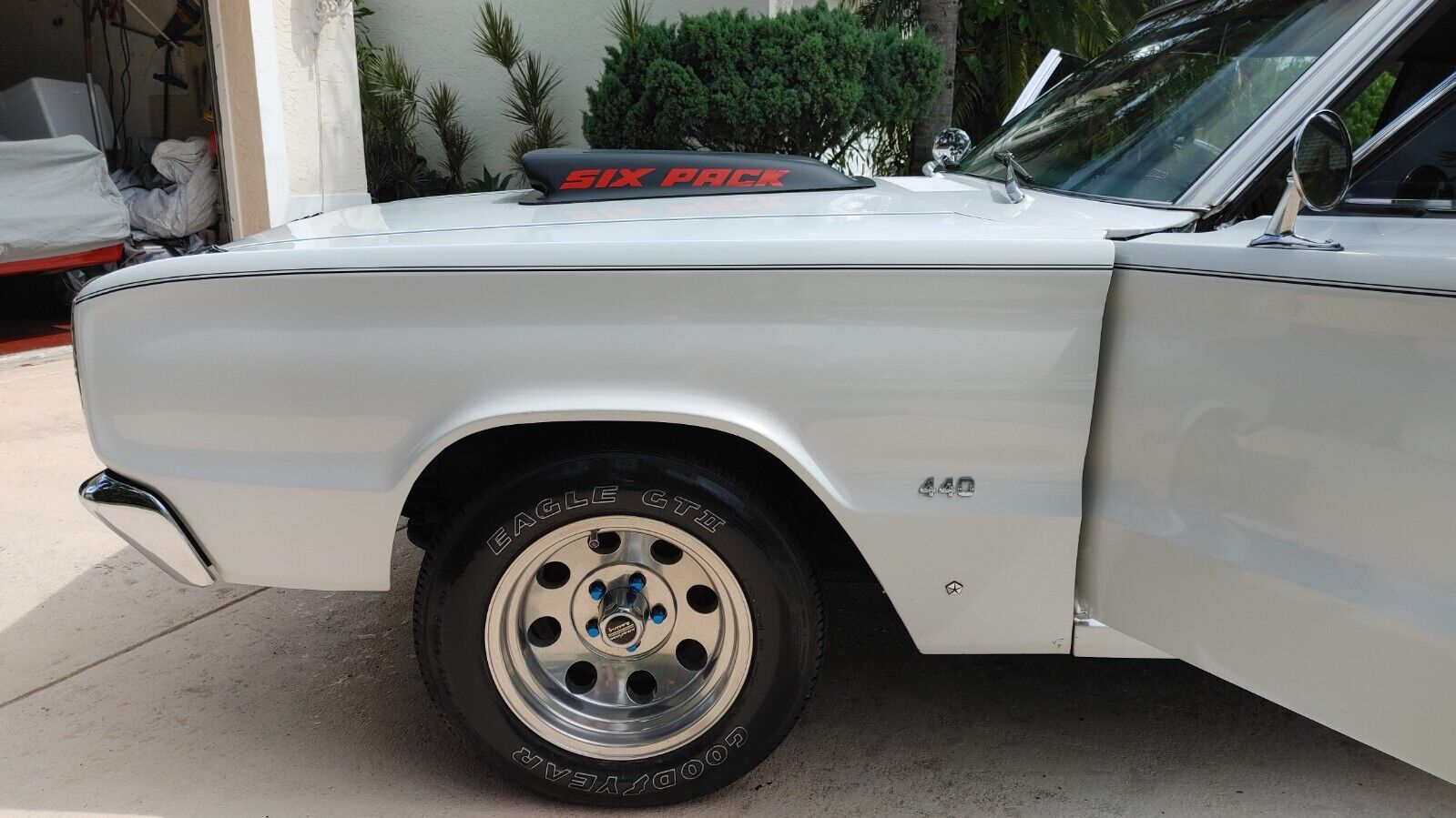 Dodge-Coronet-Coupe-1967-White-Black-143232-8