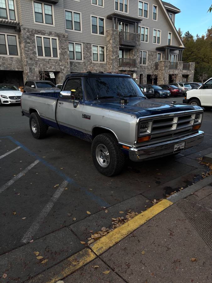 Dodge-Cummins-d250-diesel-1990-blue-243010-1