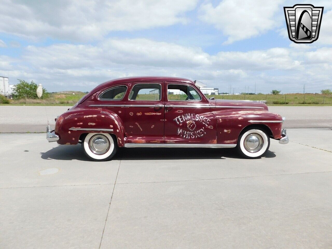 Dodge-Custom-1948-Burgundy-Brown-95872-3