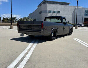 Dodge-D100-Pickup-1971-Silver-Black-0-3