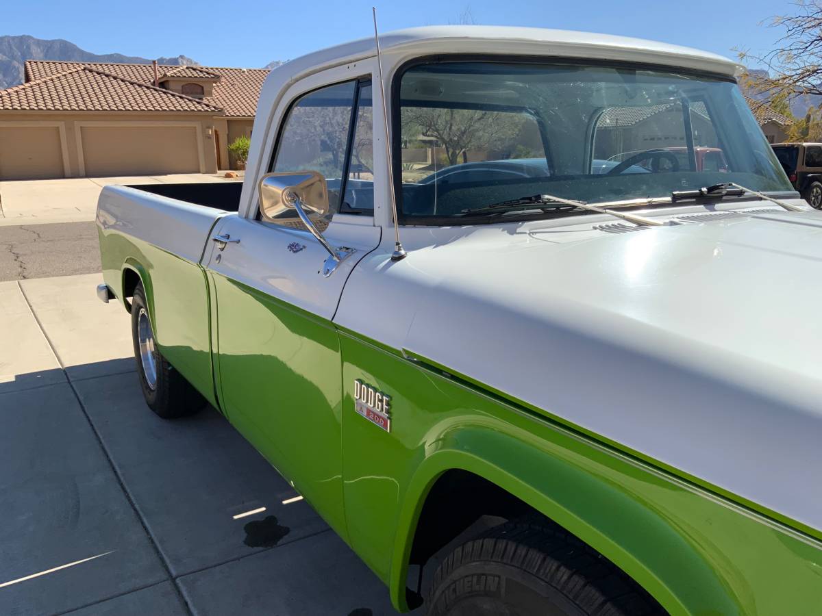 Dodge-D200-1969-green-3219-6