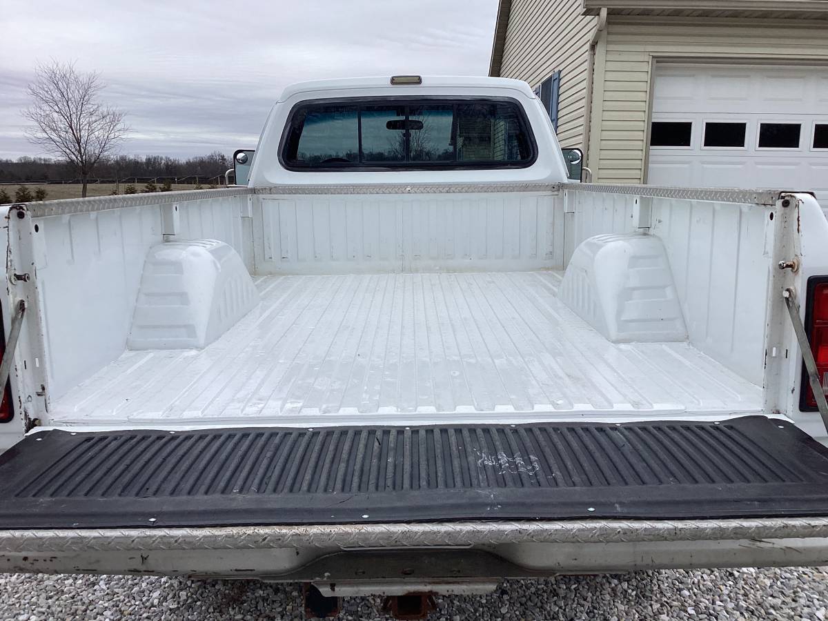 Dodge-D250-diesel-1993-white-277774-4